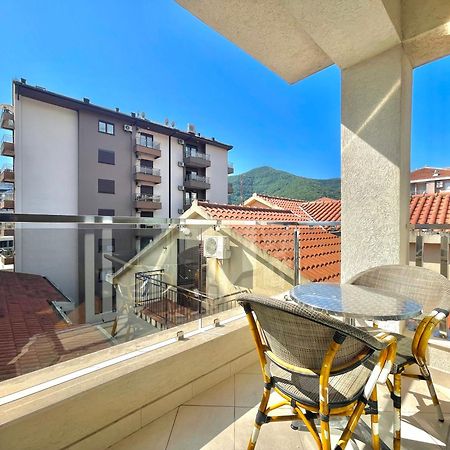 בודווה Comfort Apartments Aleksic מראה חיצוני תמונה