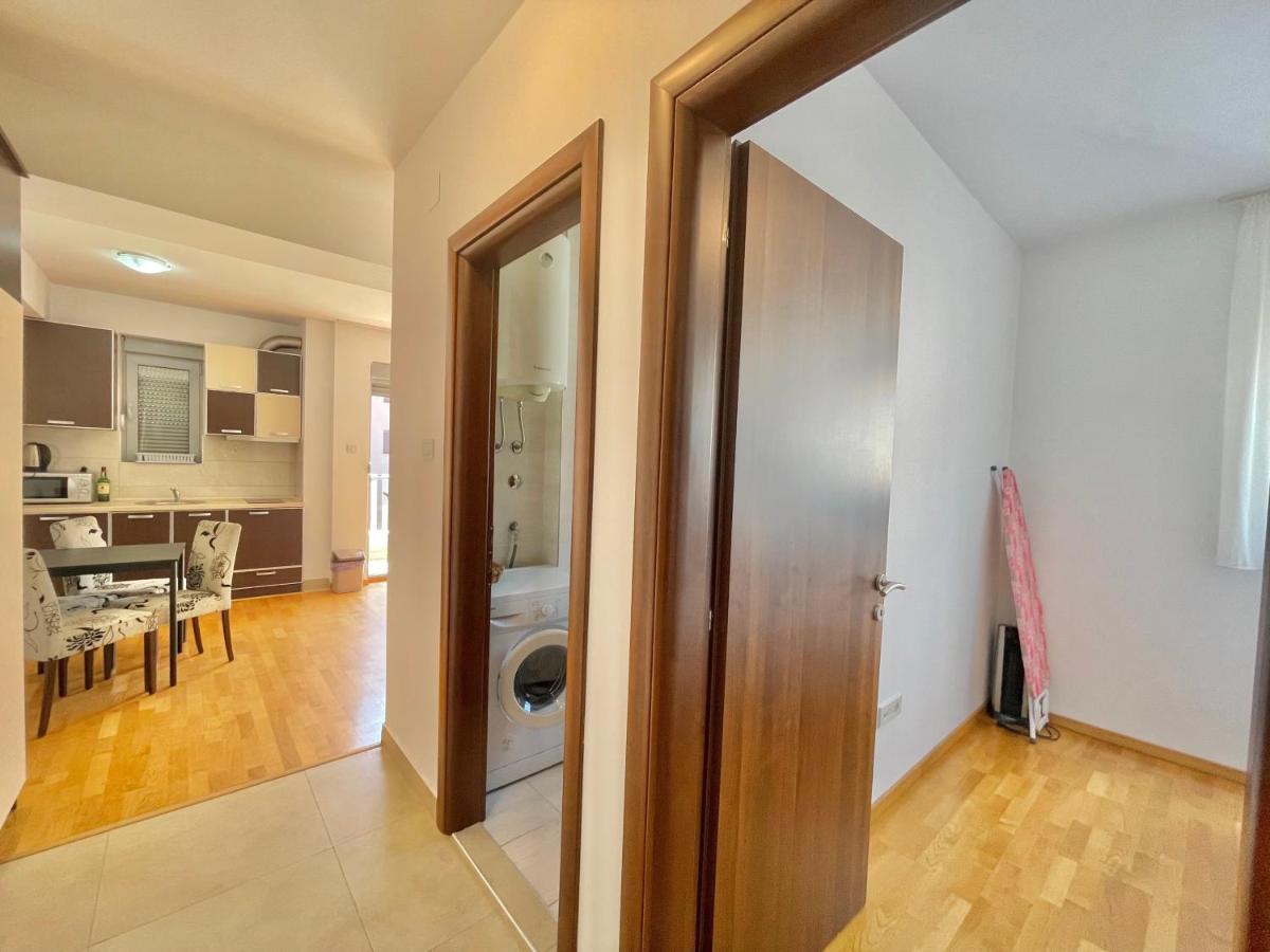 בודווה Comfort Apartments Aleksic מראה חיצוני תמונה