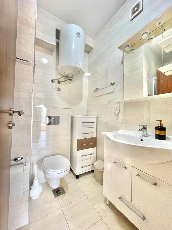 בודווה Comfort Apartments Aleksic מראה חיצוני תמונה