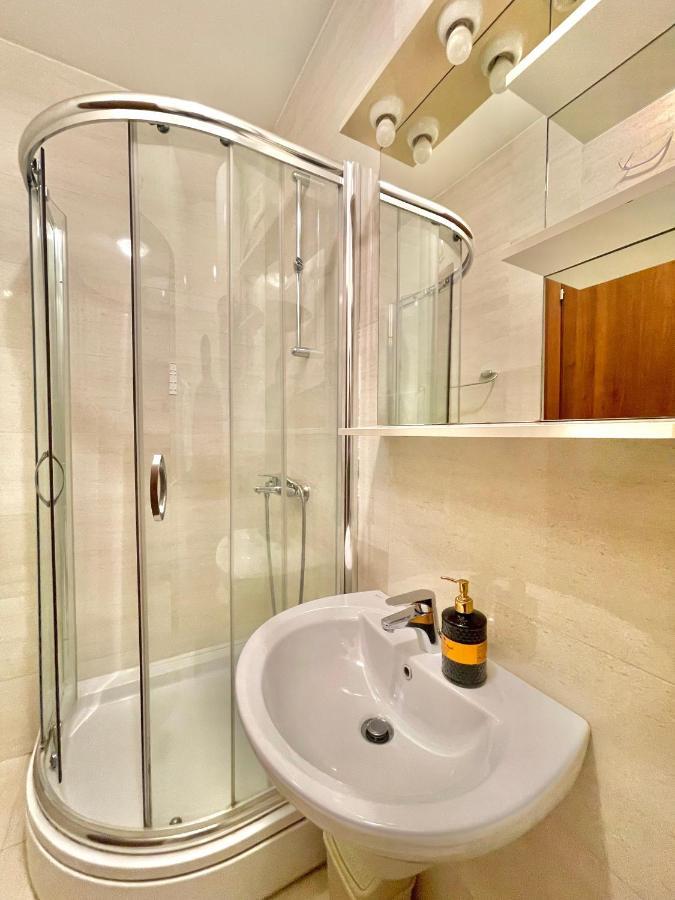 בודווה Comfort Apartments Aleksic מראה חיצוני תמונה