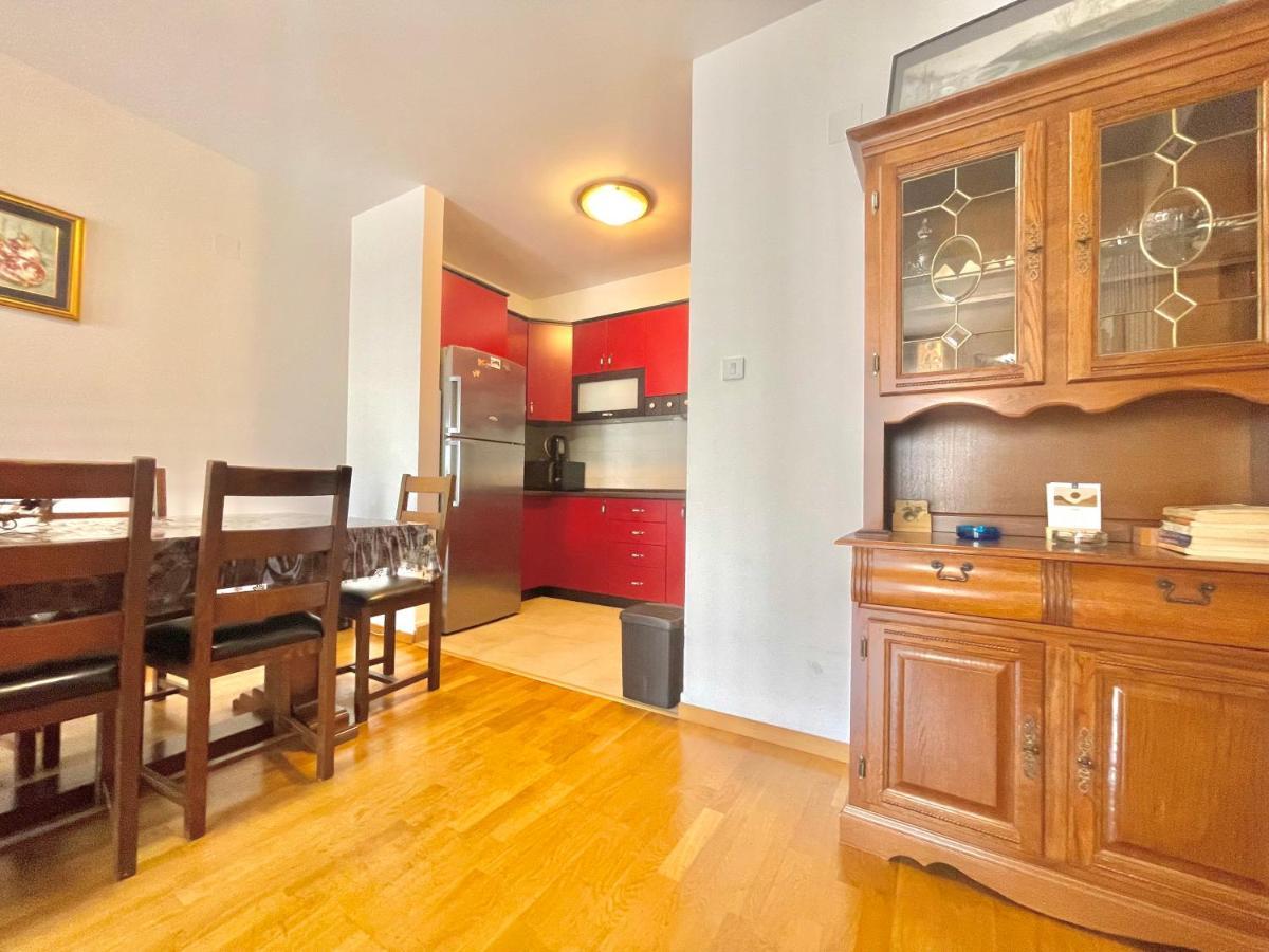 בודווה Comfort Apartments Aleksic מראה חיצוני תמונה