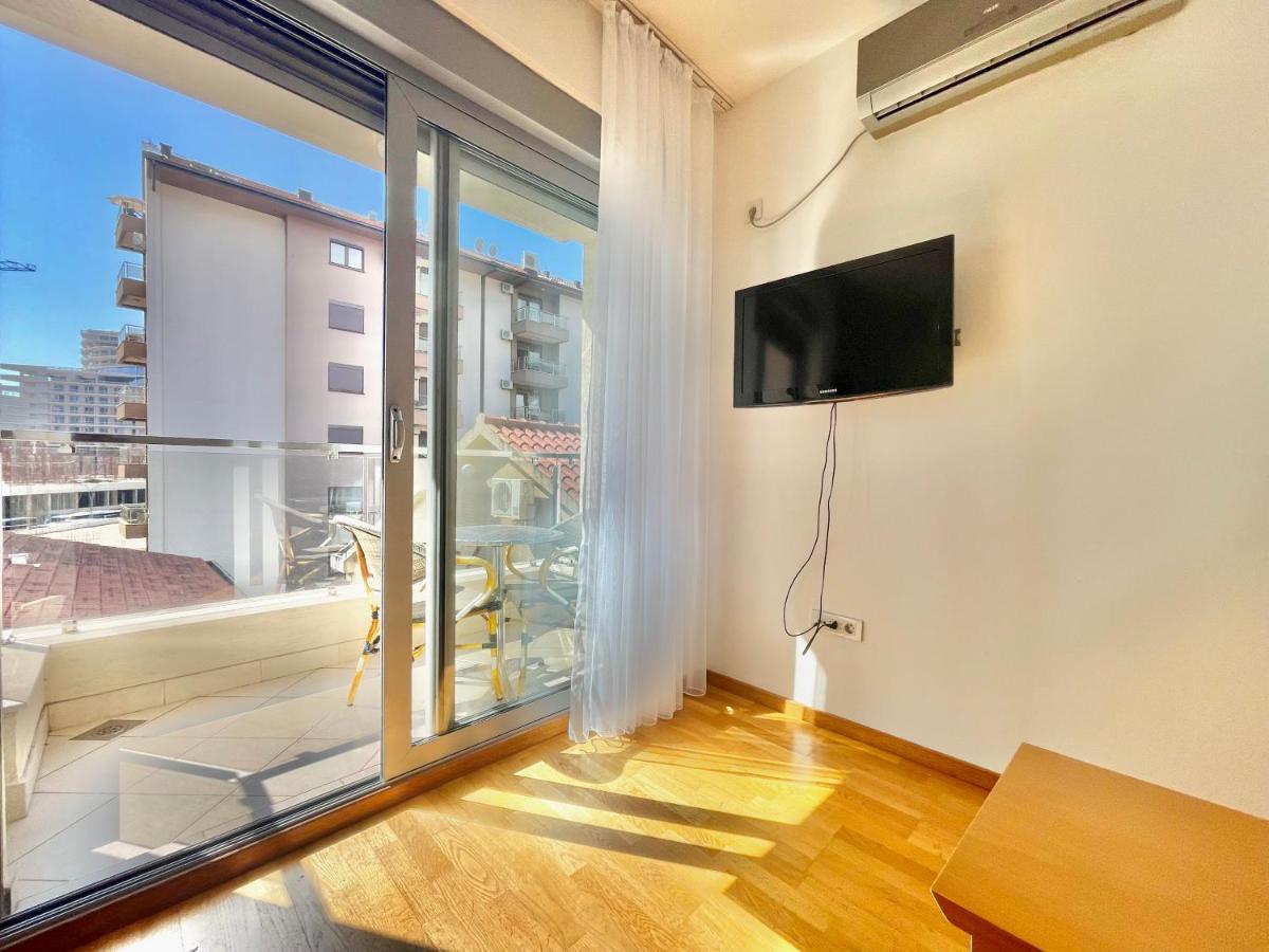 בודווה Comfort Apartments Aleksic מראה חיצוני תמונה