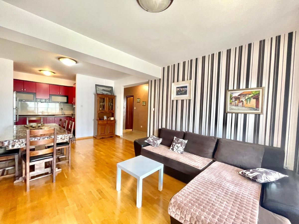 בודווה Comfort Apartments Aleksic מראה חיצוני תמונה