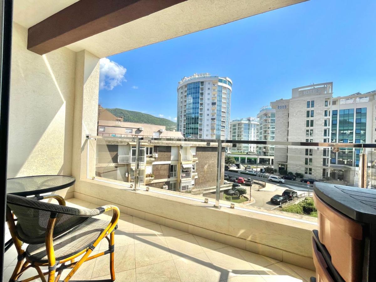 בודווה Comfort Apartments Aleksic מראה חיצוני תמונה